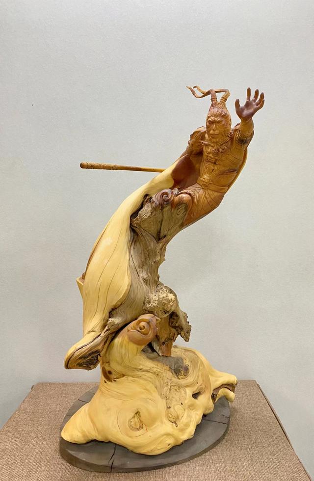 張義大師獲聘北京工美珠寶首席雕刻設(shè)計(jì)師 電腦動(dòng)畫(huà)設(shè)計(jì)與傳統(tǒng)工藝的融合